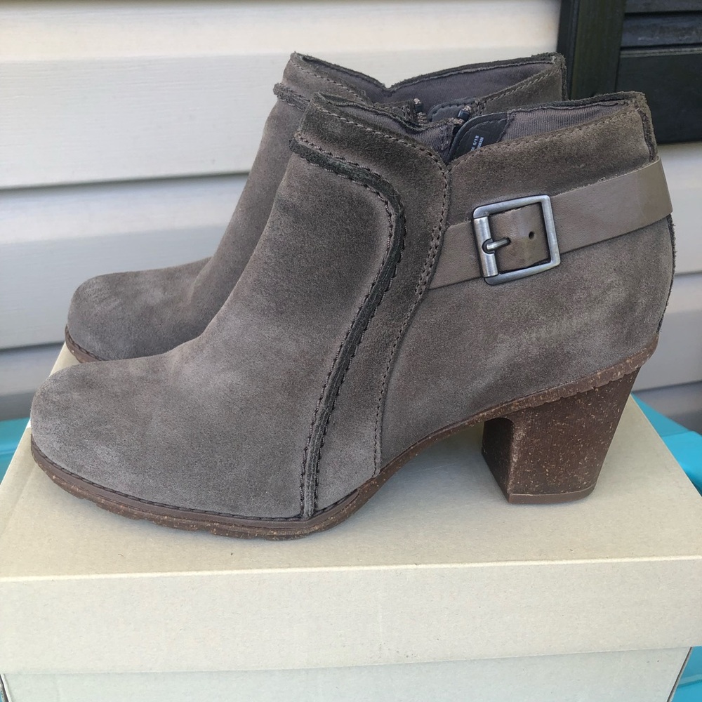 Clarks Clay Gray Suede Ankle Boots